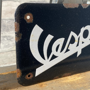 Vespa No. 23