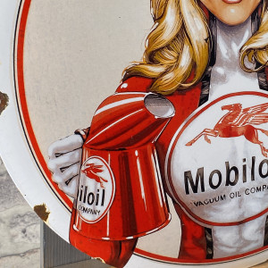 Mobiloil No. 8