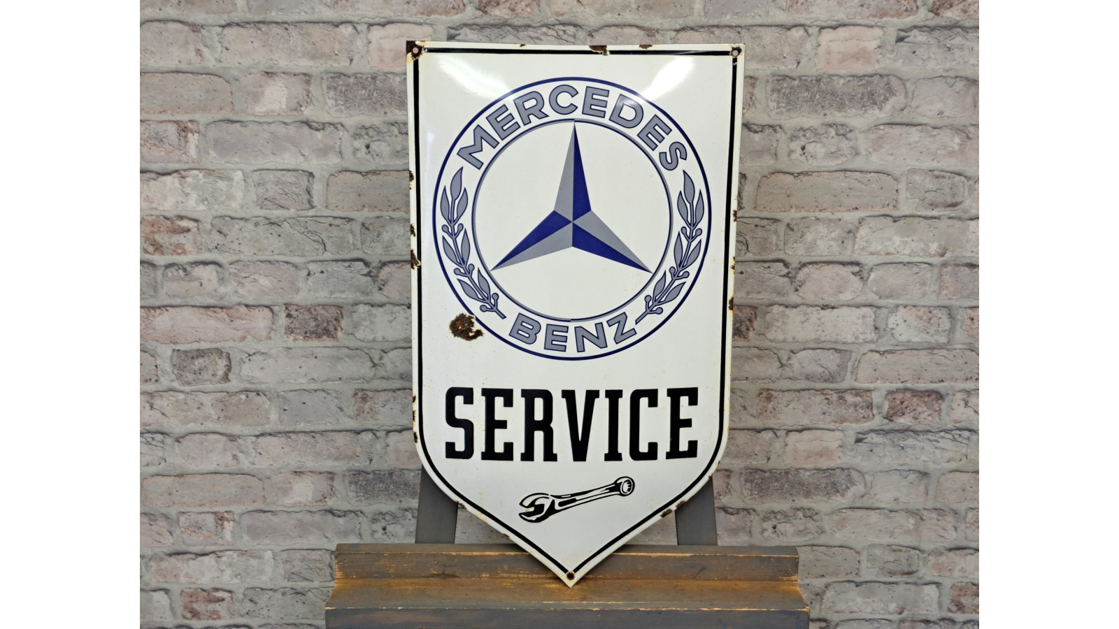 Mercedes No. 16