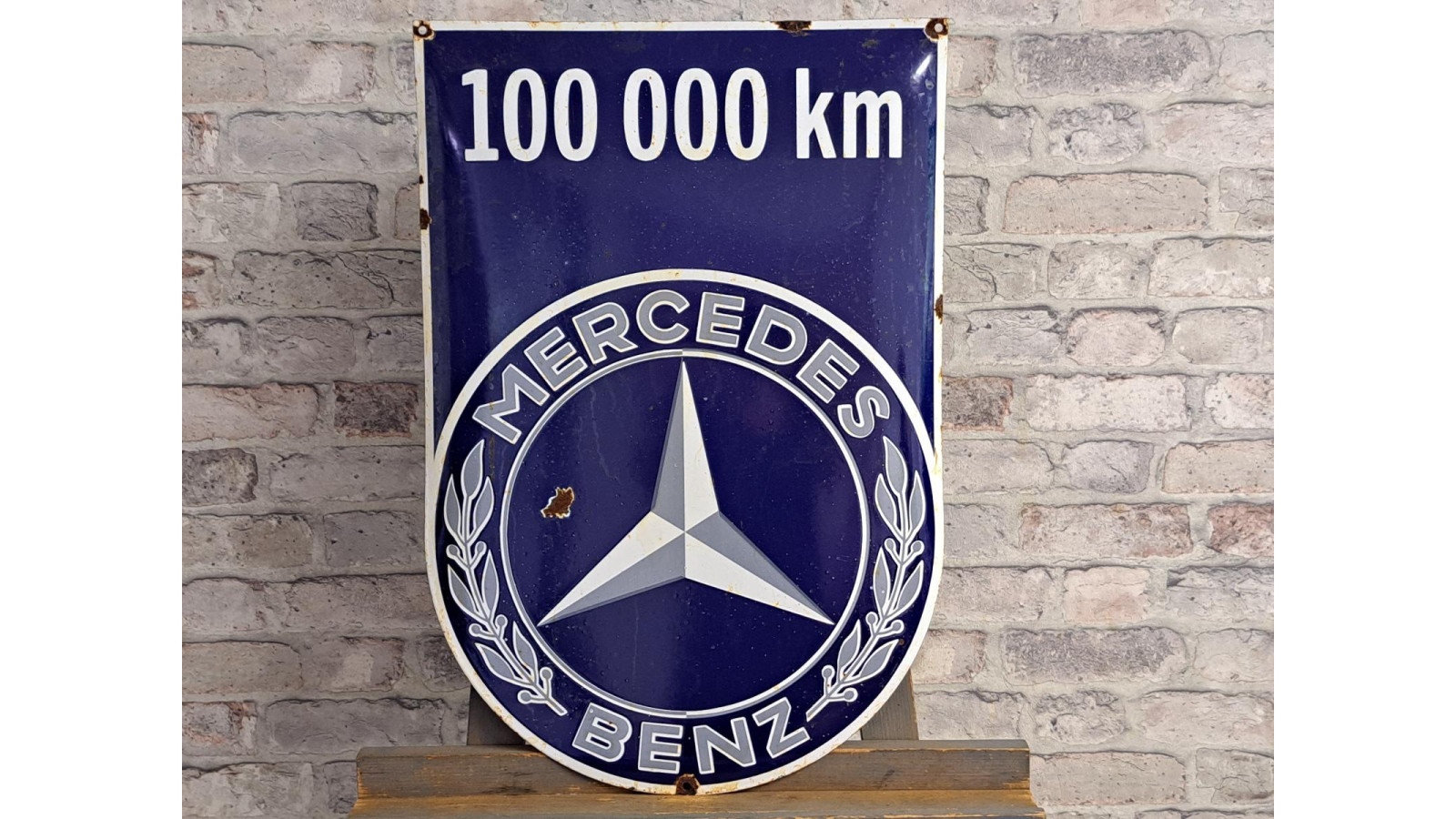 Mercedes No. 12