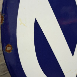 Volkswagen No. 8